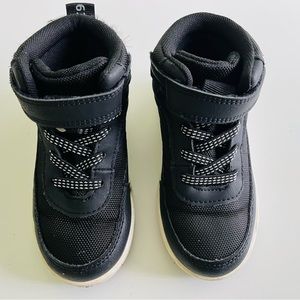 H&M waterproof shoes